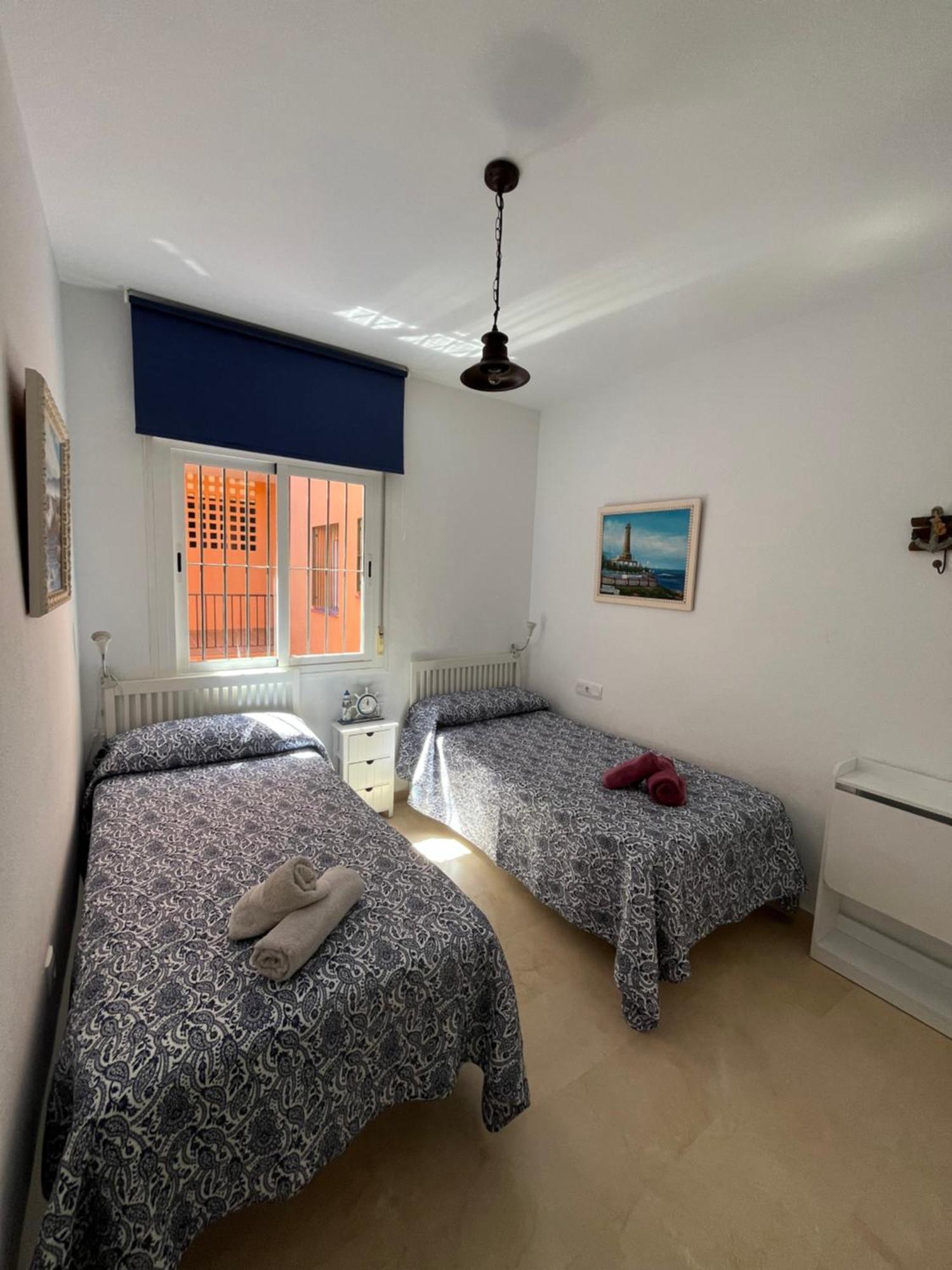 Atico Con Vistas Al Mar Y Con Piscina Frente A Castillo Sohail Leilighet Fuengirola